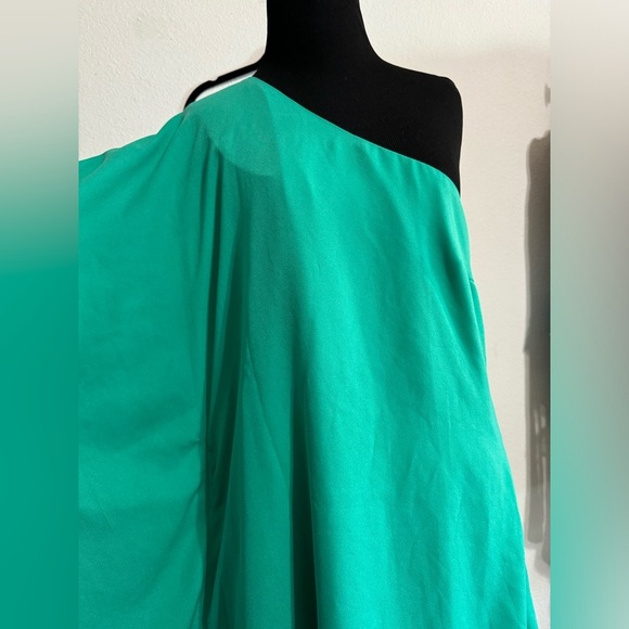 cupcakes and cashmere Deliz Dress Leaf Green - Picture 6 of 9